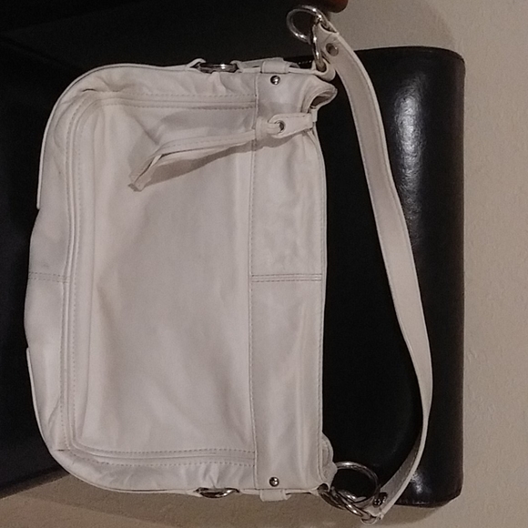 Ivory Coach Purse - Picture 2 of 6